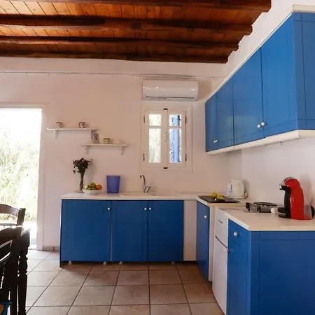 Lilly'S Apartment In Ornos 公寓 *